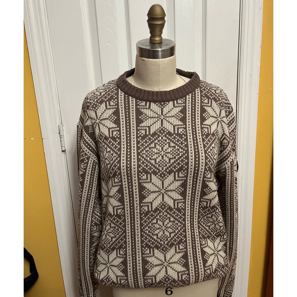 Vintage Sweater - Picture 2 of 3